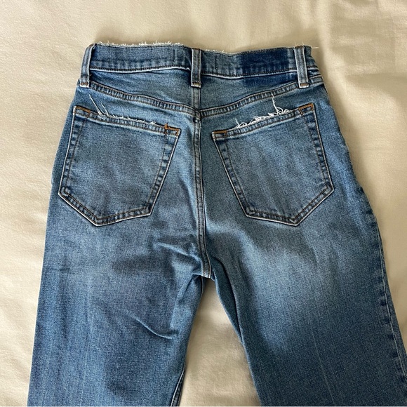 A&F The Ankle Straight Ultra High Rise Denim - 27 / 4s - Picture 4 of 7